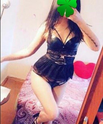 🌟 Со мной ты сможешь окунуться в мир наслаждения и сексуальных приключений. 💋 Я настоящая профессионалка в своем деле, и мои услуги оставят тебя без ума. 💥 Ты можешь пригласить меня в свою гостиницу или приехать в гости ко мне – я нахожусь в Москве. 🌇 Наши встречи будут полны страсти и нежности. Я гарантирую абсолютную конфиденциальность и безопасность. Ознакомься с моими фотографиями, чтобы увидеть, насколько я сексуальна и привлекательна. 📷 Я знаю, как подарить тебе незабываемые моменты, и уверена, что ты захочешь вернуться ко мне снова и снова. 😘 А еще у меня есть отличные отзывы от довольных клиентов, которые оценили мои услуги. Обращайся, и ты не пожалеешь! 💫 Оксана